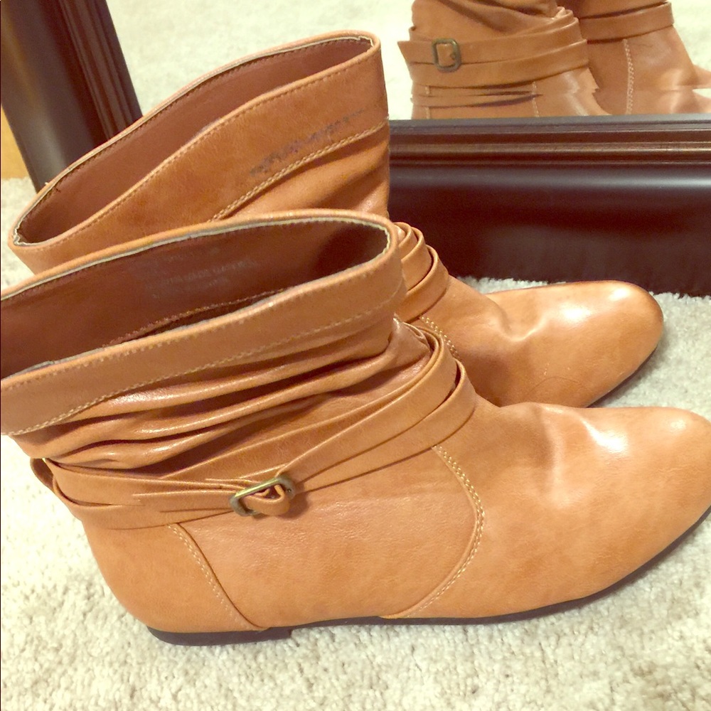 Super cute Booties.  Size 6